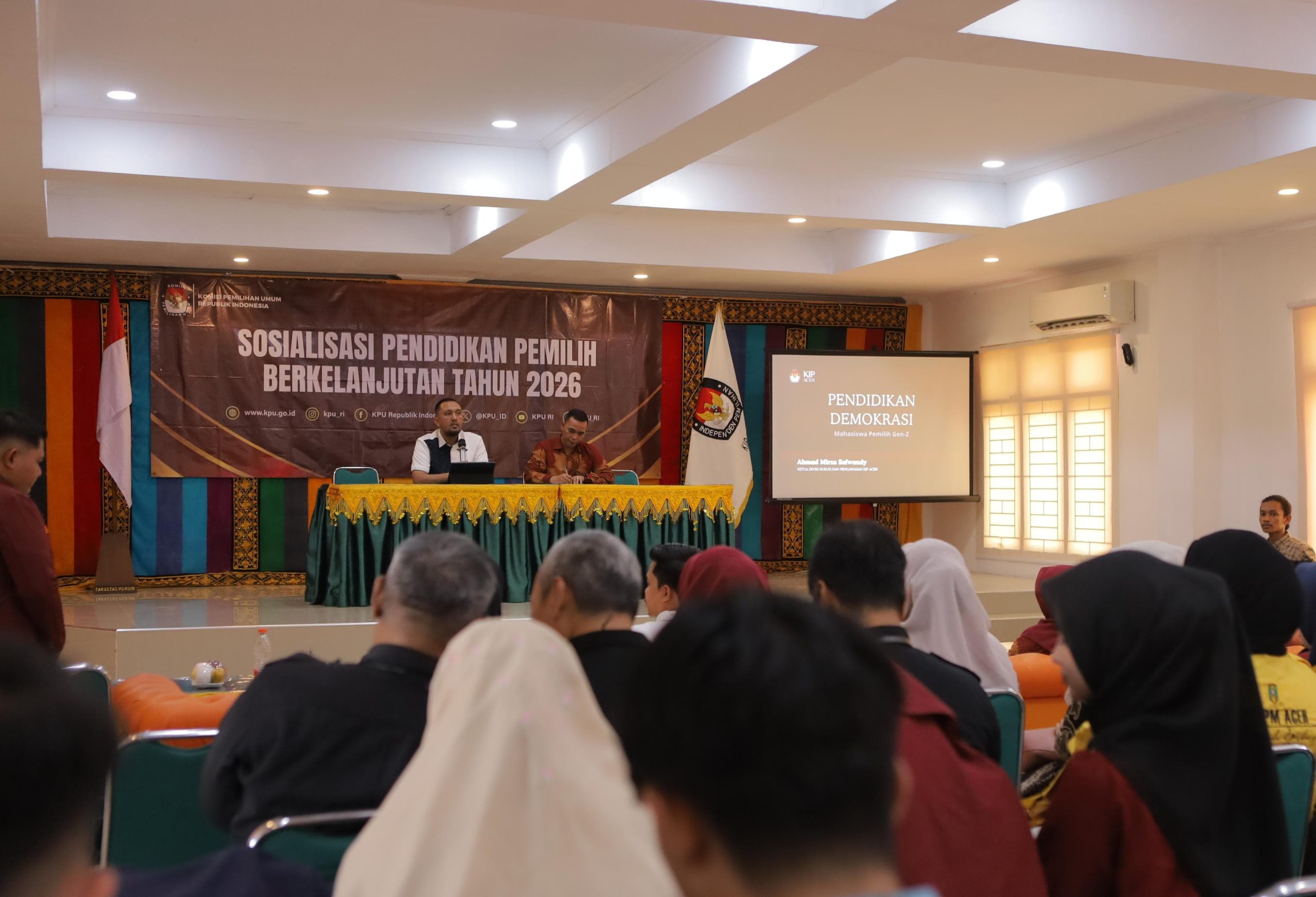 KPU RI dan DPD IMM Aceh Perkuat Literasi Kepemiluan Generasi Muda melalui Sosialisasi di UNMUHA Banda Aceh 1 Diksusi sosialisasi pendidikan pemilih berkelanjutan tahun 2026 oleh KPU RI, Rabu (23/9).