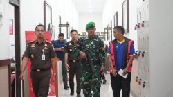 Kejati Aceh Limpahkan Dua Tersangka Korupsi Pengadaan Tanah Irigasi Simeulue ke Penuntut Umum