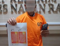 Polisi Serahkan Seorang Tersangka Kasus Judol ke Kejari Nagan Raya