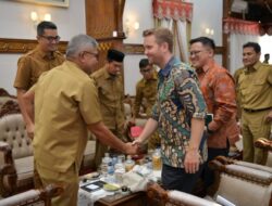 Pasca Pagelaran Pemilu 2024, Penasehat Politik Kedubes Inggris Kunjungi Aceh, Bustami: Aman dan Kondusif