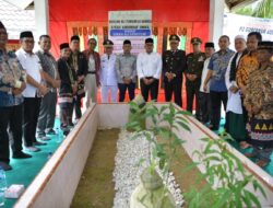 Kunker di Aceh Singkil, Pj Gubernur dan Istri Ziarah ke Makam Syekh Ali Al Fansyuri