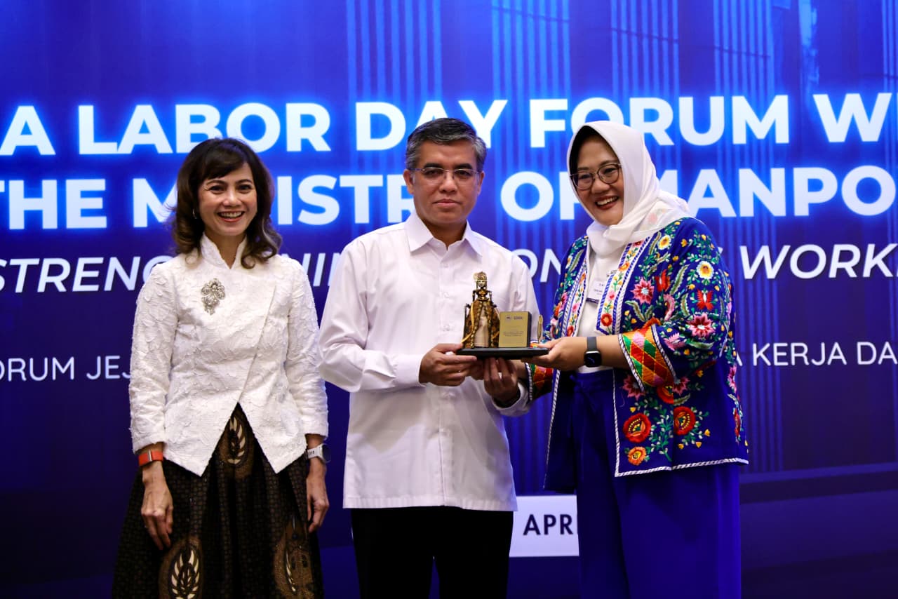 Menteri Ketenagakerjaan Prof. Yassierli, Ph.D saat membuka acara Forum Jejaring Kemitraan Penempatan Tenaga Kerja Dalam Negeri bersama Kamar Dagang Amerika di Indonesia (American Chamber of Commerce in Indonesia/AmCham) dan Firma Hukum SSEK di Jakarta, Selasa (7/4). (Dok. Humas Kemnaker)
