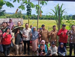 Kadis Pertanian Simeulue dan Jamaludin Idham Turun ke Nancawa, Dengarkan Keluhan Petani