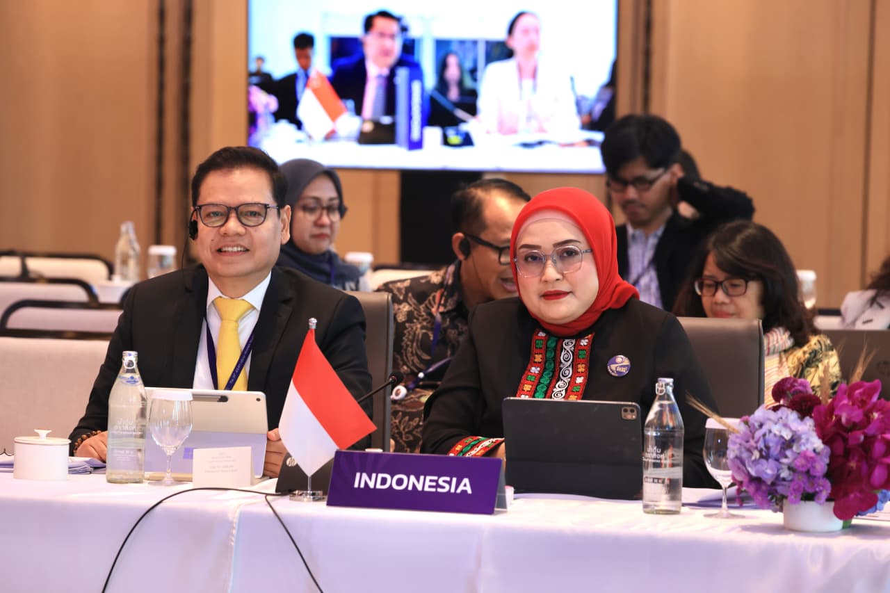 Kemnaker Tegaskan Sinergi dengan ILO Hadapi Perubahan Dunia Kerja 1 WhatsApp Image 2026 08 25 at 15.53.14