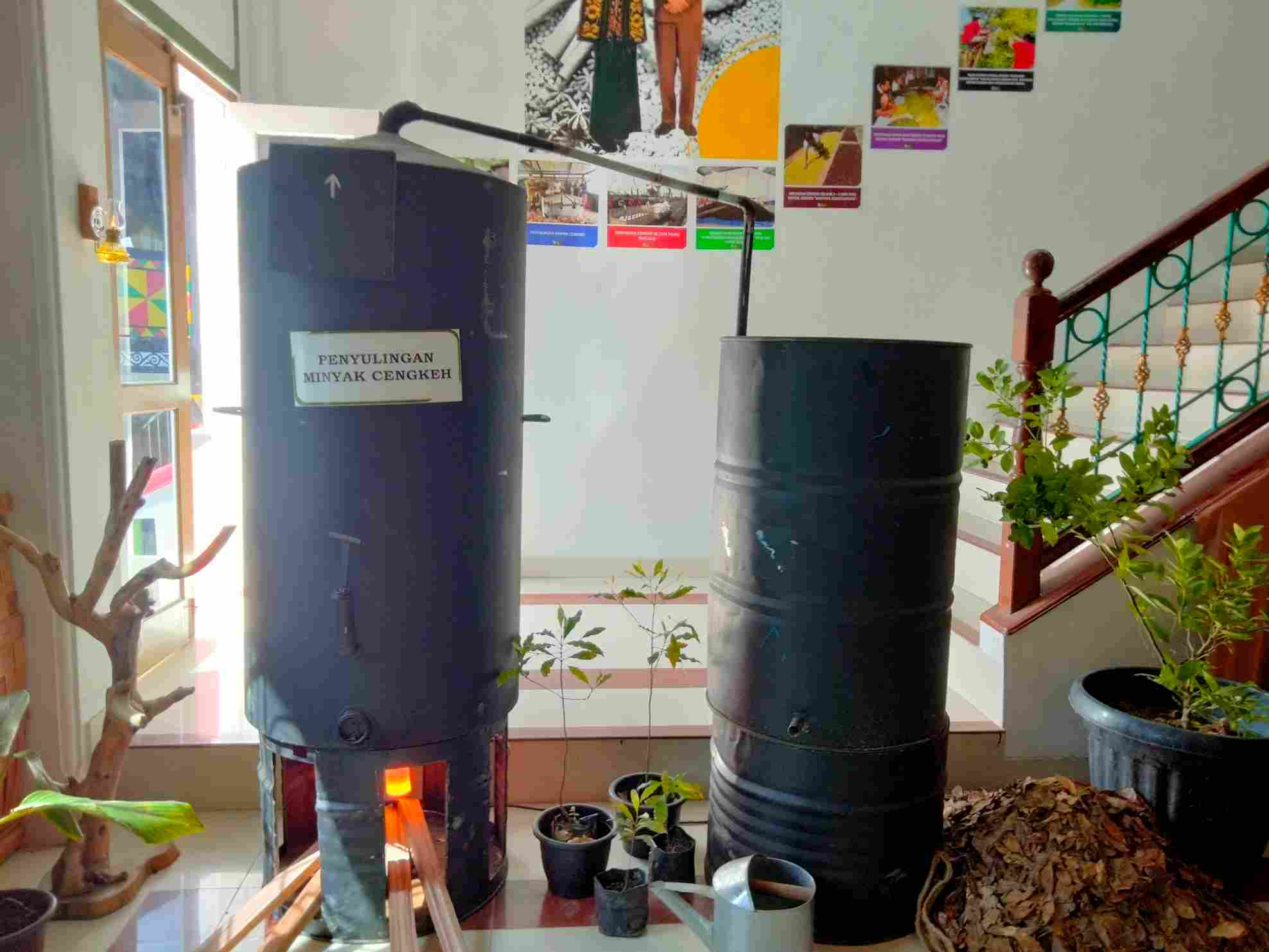 alat-penyulingan-minyak-cengkeh-simeulue