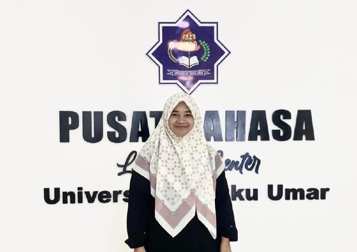 Jusnaini Hasni Menang Pada Sayembara Penyusunan dan Penerjemahan Cerita Anak dari Bahasa Daerah ke Bahasa Indonesia 1 dosen UTU