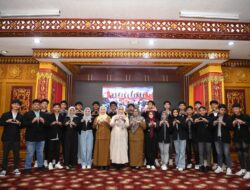 Harumkan Nama Aceh, Mellani Subarni Komitmen Dukung Tim Marching Band Gita Handayani