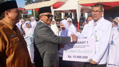 kadinkes-aceh-bersama-sekda-aceh