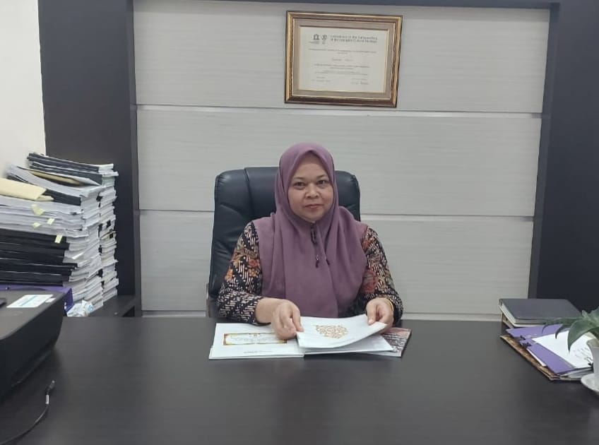 Seni Kontemporer Hadir di PKA 8, Disbudpar Ajak Seniman Tampilkan Karya Hasil Modernisasi 1 nurlaila-hamjah-disbudpar-aceh3